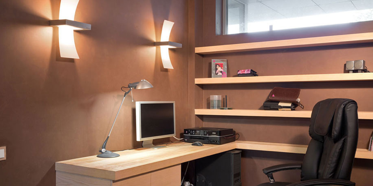 3 Tips for choosing a desk for a tiny office space - Enterprise Podcast