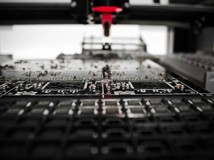 machine industrielle grise