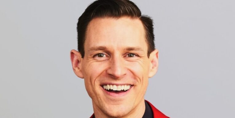 Joel Hilchey Feature