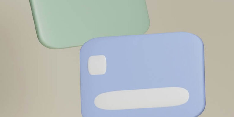 a couple of thin tracker credit card types FEATURED IMAGE